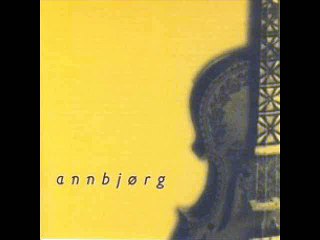 Over Heiane / Annbjørg Lien