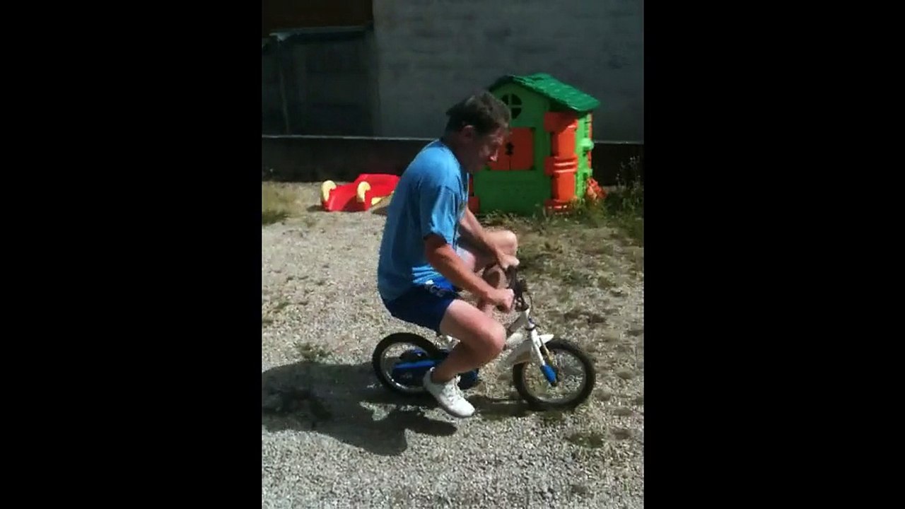 le velo de mon petit voisin