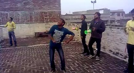 Haha So funny pecha in Rawalpindi Basant 2014
