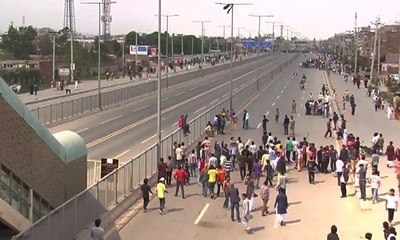 Metro bus service suspended as christian community stage protest