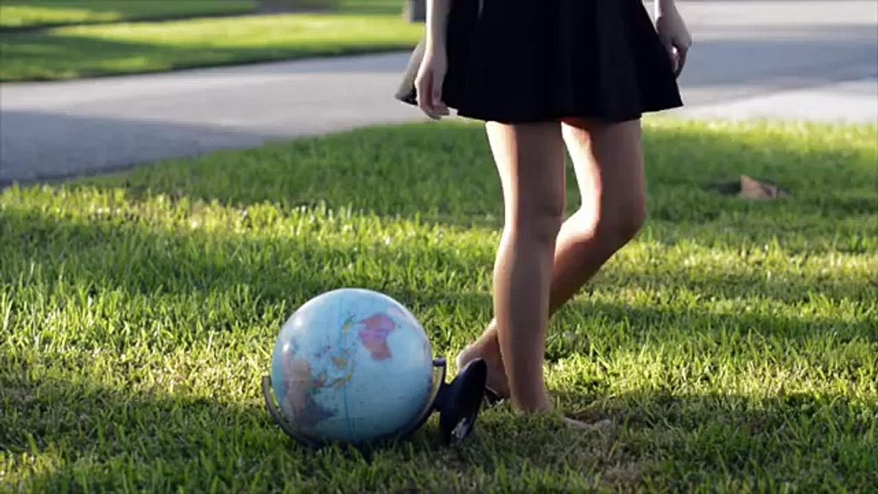 Globe chasing