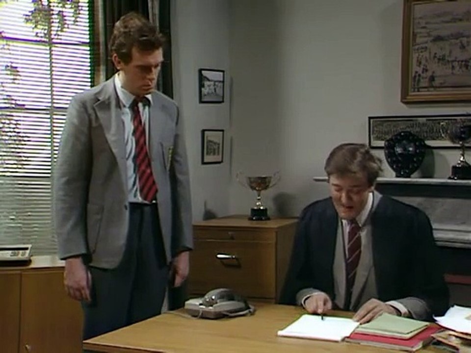 A Bit Of Fry & Laurie. Series 1 Episode 4
