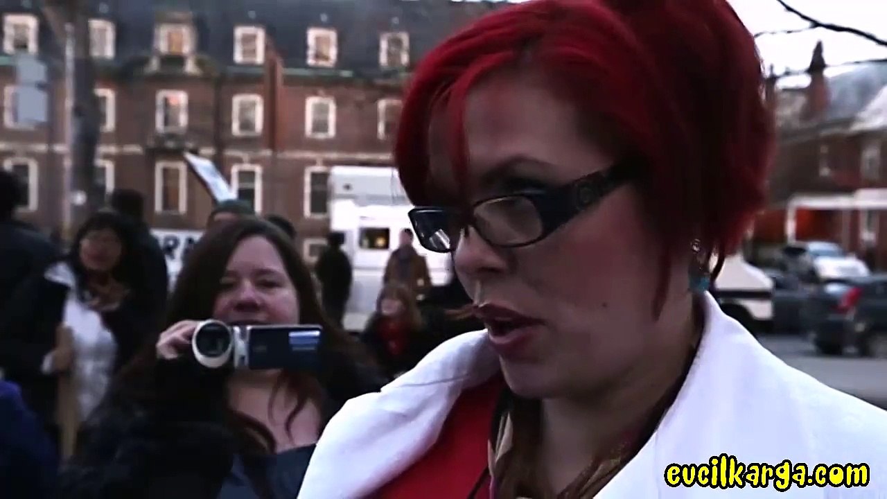 Hayat enerjisi femisint kadın tarafından soğurulan adam