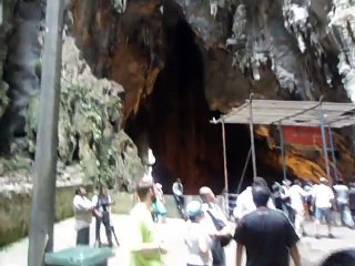 when we was there near malasia kolalampur  in cave one chaina move shoot at this time