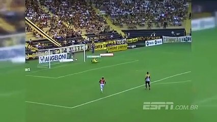 Eski Trabzonspor'lu yıldızdan harika bir gol...