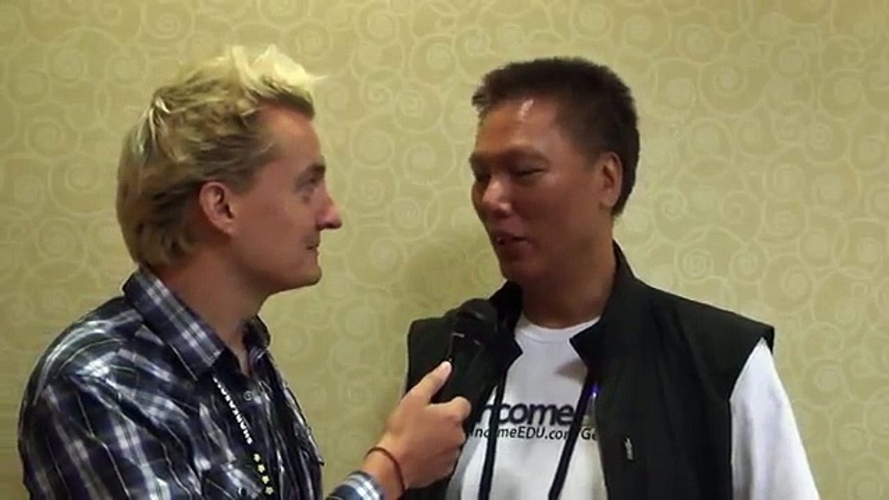 Celebrity Blogger John Chow at Affiliate Summit