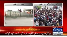 Angry Protesters Damaged Metro Bus Stand, No Police To Control Them