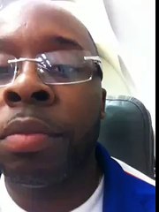 Un noir, un pretre et un rabbin dans un avion