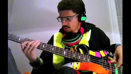 MonoNeon + Easy Pieces: "Walk That Walk"