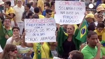 Cientos de miles de brasileños protestan contra la presidenta brasileña Dilma Rousseff