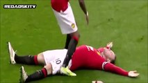 Wayne Rooney célèbre son but en imitant son KO