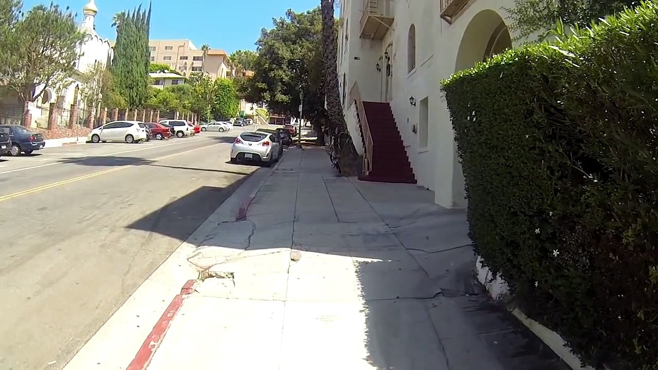 39 Thoughts Every Runner Has When Running