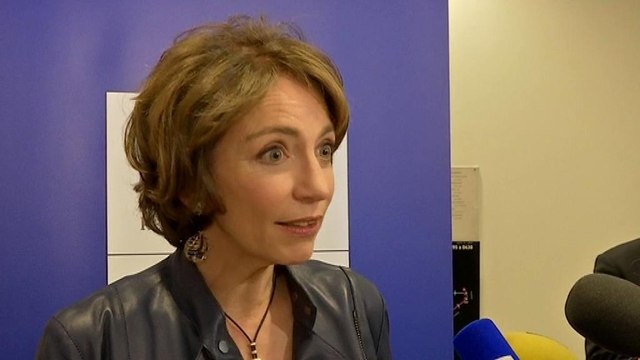 Cancers liés aux prothèses mammaires: Il n'est pas recommandé de se les faire retirer , juge Touraine