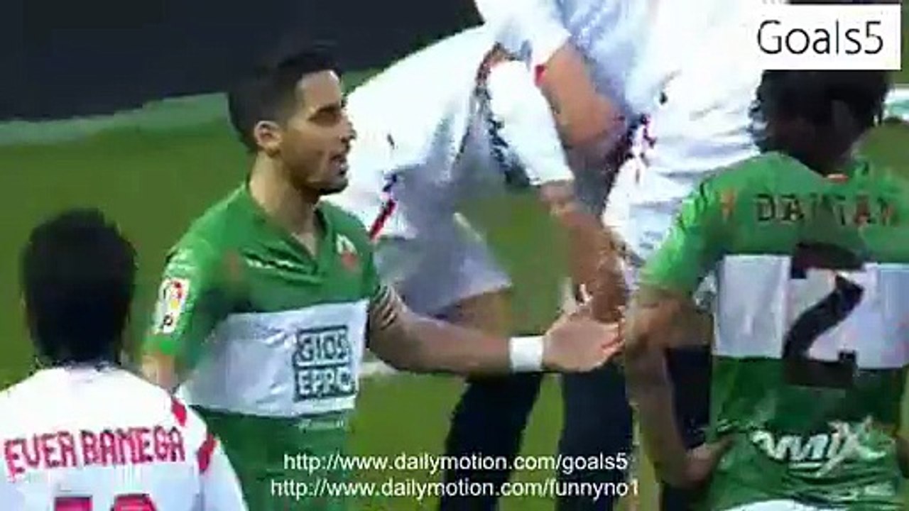 Carlos Bacca Penalty Goal Sevilla 1 - 0 Elche La Liga 15-3-2015