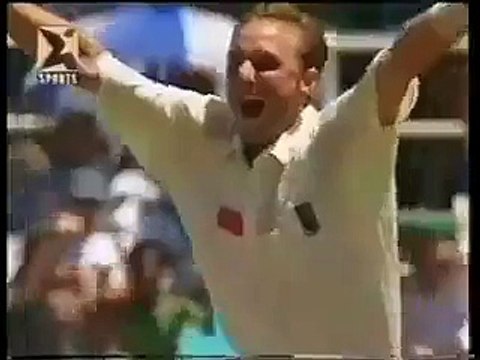 Allan Donald superb delivery to Sachin Tendulkar - Clean Bowled - ARYSports.tv - WorldCup 2015, Cricket, Hockey, Tennis, Football.