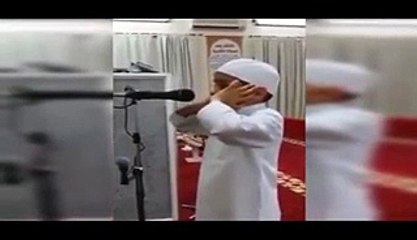 Azaan in Beautiful voice of a little boy