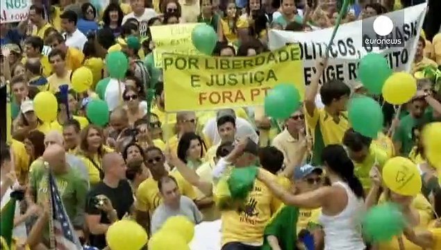 Brasile: un milione di persone in piazza a San Paolo contro il governo