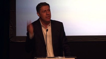 Albiol diu que 'als que han vingut a delinquir, a robar i a fer la vida impossible' no els vol a Badalona