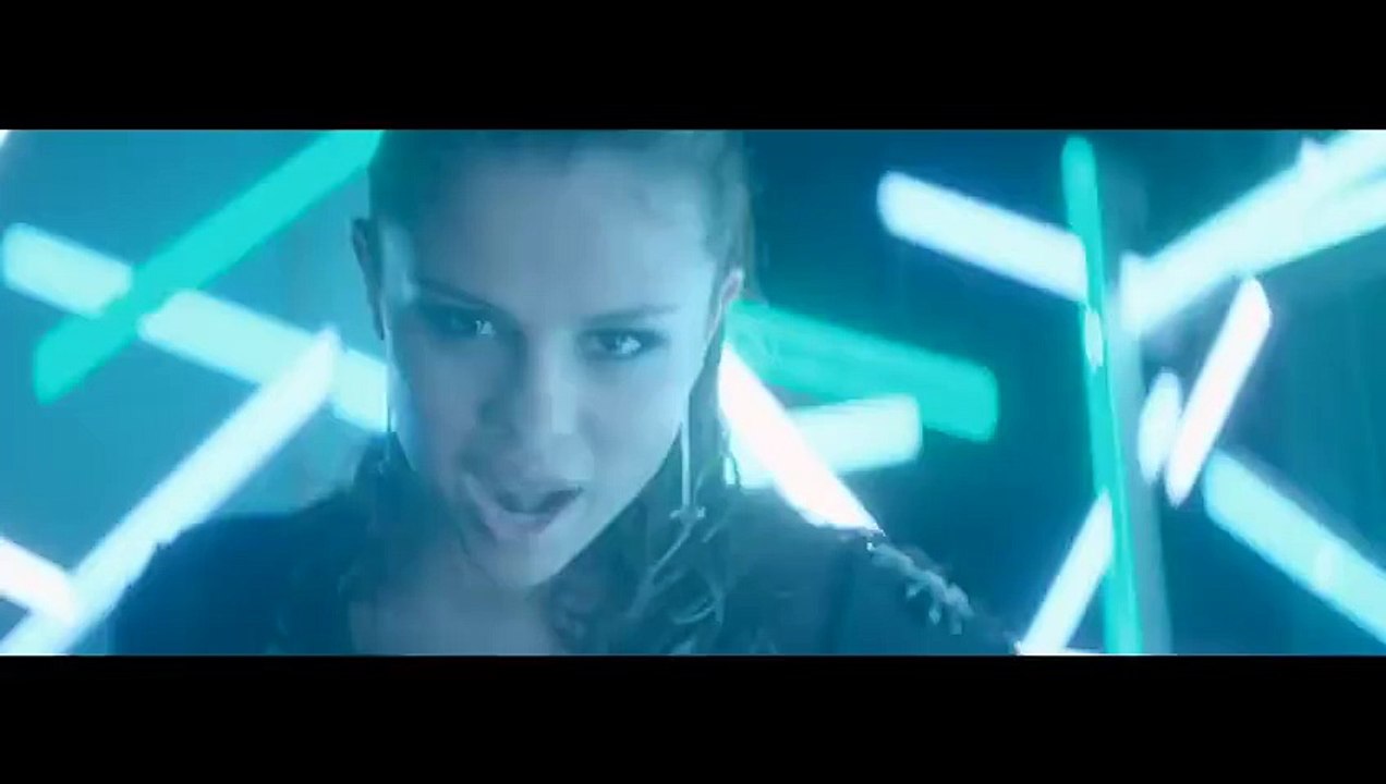 Selena Gomez , Slow Down