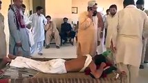 Dekhiye Yeh Jaali Peer Kya Kar Raha Hai, Leaked Video of Fake Peer From Sindh