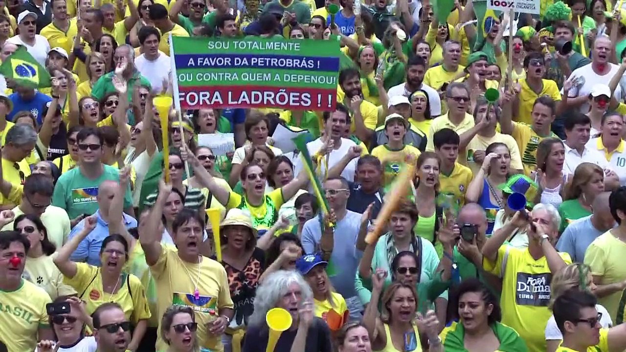 Massenproteste in Brasilien gegen Präsidentin