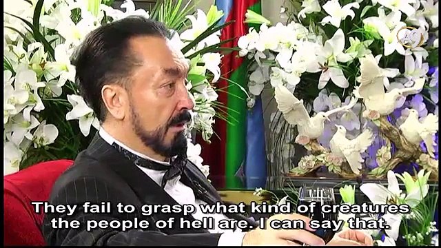 How can believers and unbelievers be recognized in this world?