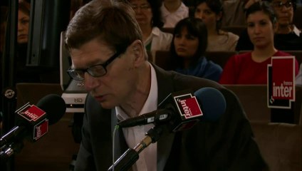 L'édito éco : "Le pessimisme nourrit-il les succès du Front National ?"