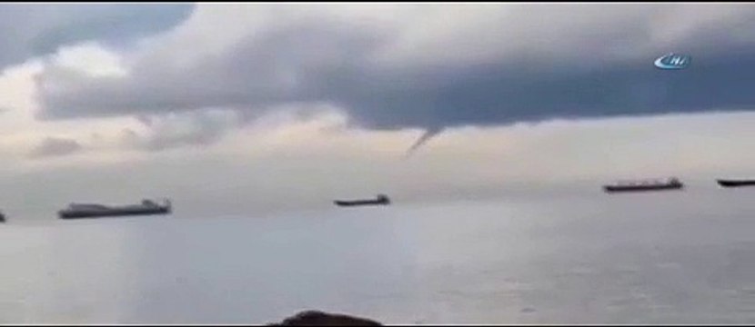 İskenderun Körfezinde çıkan hortum korkuttu
