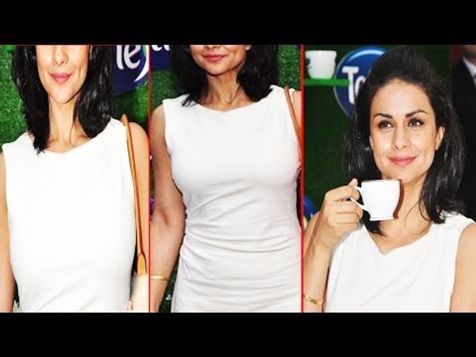 Sexy Gal Gul Panag Flashing Hot Assets In Tight White Gown