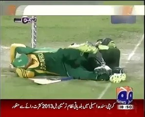 Ahmad Shehzad Bleeding after collision with Faf Du Plessis - Video Dailymotion