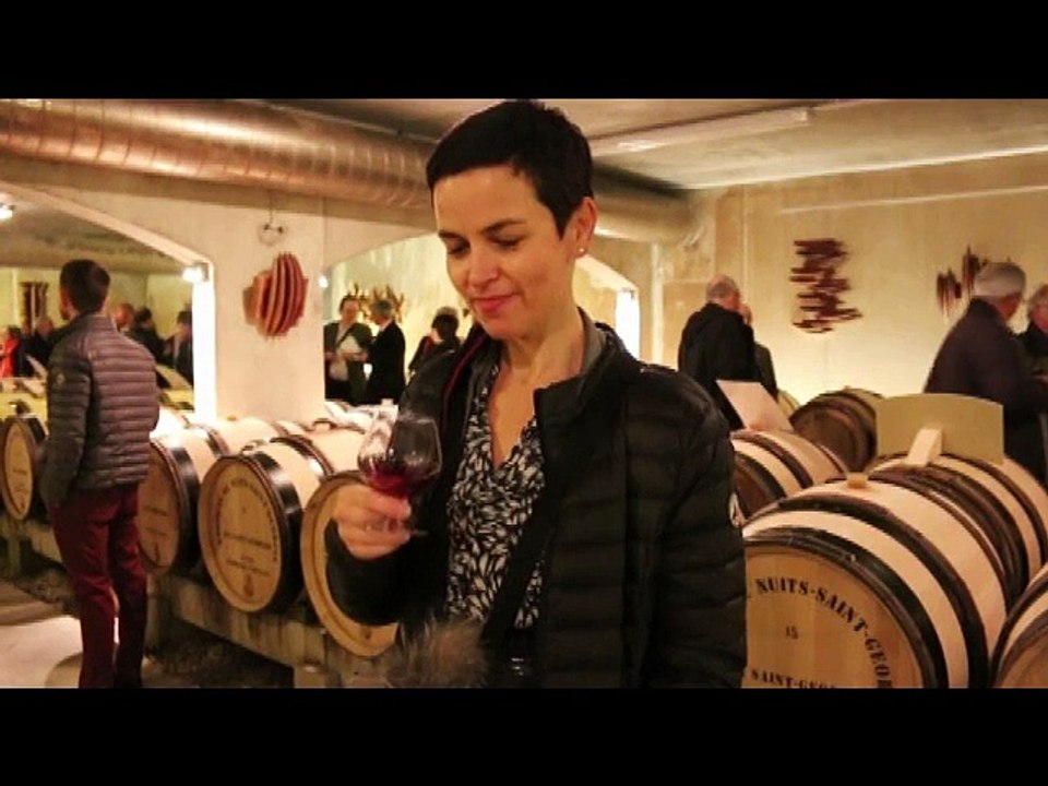 Dégustation à la vente des vins des hospices de Nuits-Saint-Georges