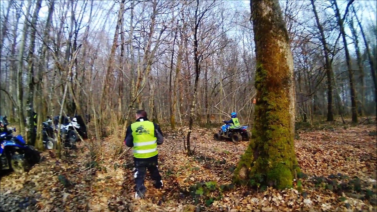 place aux jeunes sur terrain privé