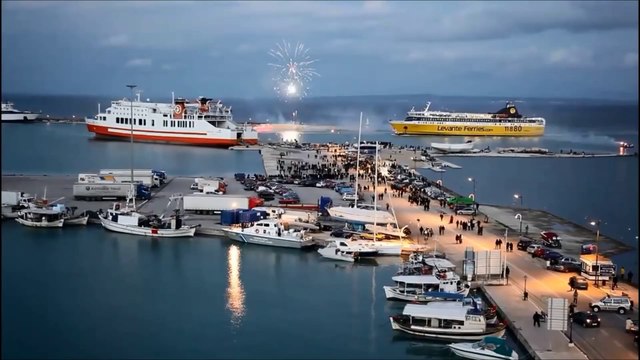 Το πλοίο Levante ferries στο Λιμάνι της Ζακύνθου