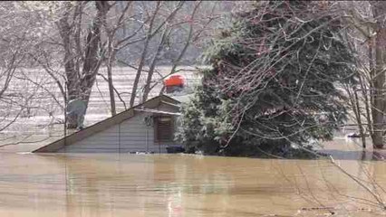La ciudad de Cincinnati, inundada por el desbordamiento del río Ohio