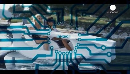 پرواز بر روی آب با شناور «کوادروفویل»