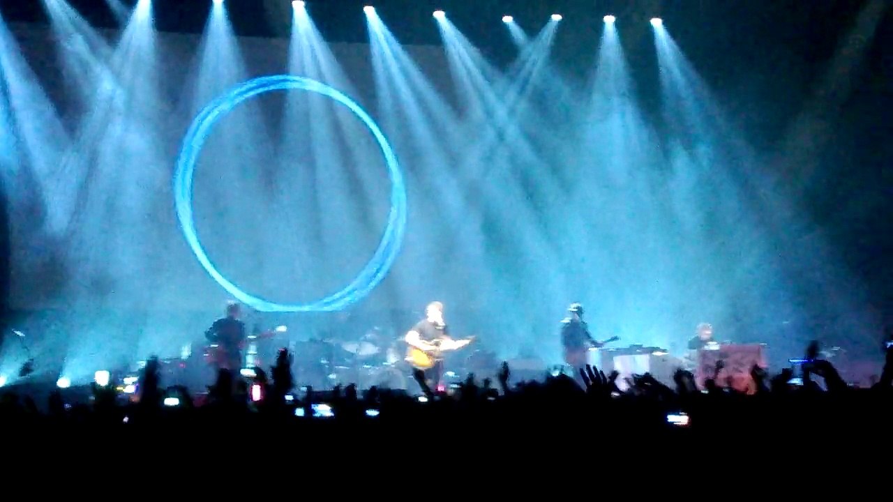 Champagne Supernova (Oasis cover)