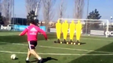 James Rodriguez scoring nice free-kick at Real Madrid training 2015