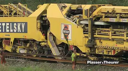 全自動鋪鐵軌機