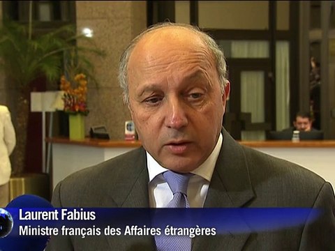 Syrie: Valls regrette les propos de Kerry sur des négociations avec Assad