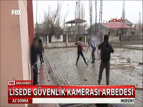Van'da liseye güvenlik kamerası görüntülerini almaya gelen polislere taşlarla saldırdılar