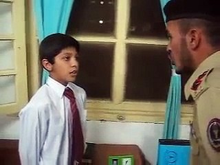 تاریخ میں پہلی بار کیڈٹ کالج میں رگڑے کی موبائل ویڈیو.