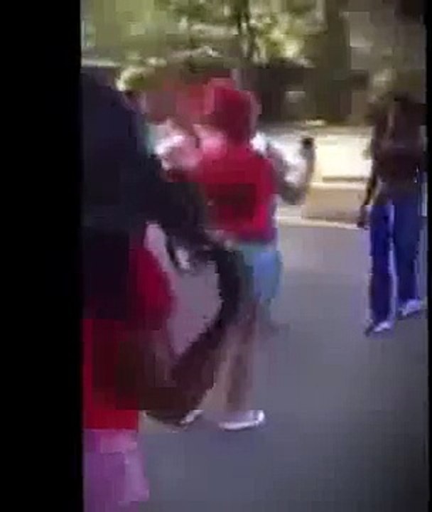 Girl Fight Diamond vs Glitter 240p