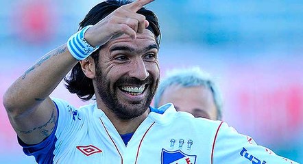 Sebastián Abreu: Este es el "Loco" que llega a Aucas