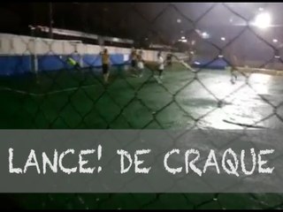 L! de craque: Internauta paredão faz milagre em chute de longe