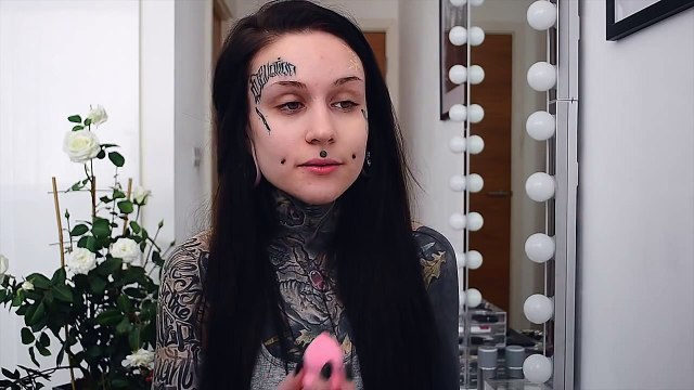 FOUNDATION ROUTINE + SOFT/LIGHT CONTOURING + QUICK EYEBROWS - MAKEUP TUTORIAL - MONAMI FROST