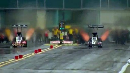 Accident de Dragster spectaculaire, le pilote Larry Dixon en sort miraculeusement indemne!
