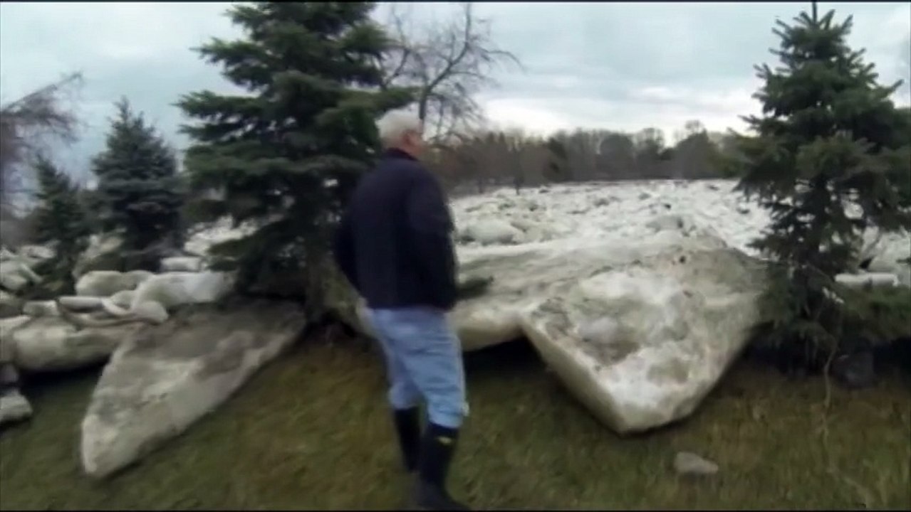 D'énormes blocs de glace déforment le paysage dans l'Ohio