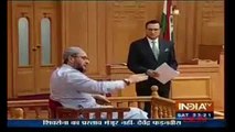 Muslim Scholar Slapped Indian Girl With Great Answer