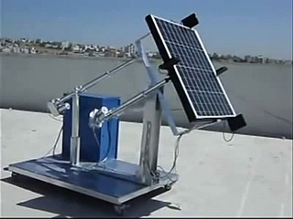 Moving according to the position of the sun Solar Panel. - güneşin yönüne göre değişen solar panel