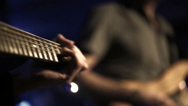 Bertuğ Cemil - Issız (Live)